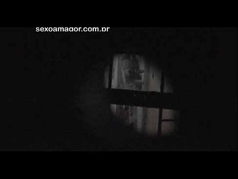 ❤️ Lourinho é secretamente filmado por um voyeur de bairro escondido atrás de tijolos ocos ☑ Sexo vídeo em nós pt-br.pornma-com.ru